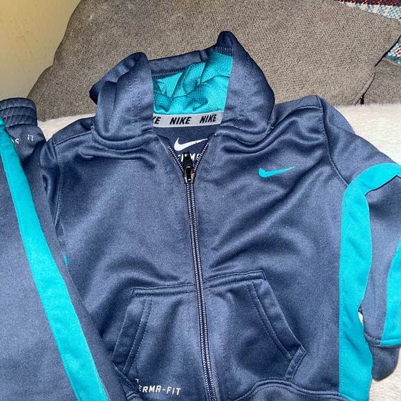 Nike Dri-Fit track suite 12 mos - Picture 3 of 5